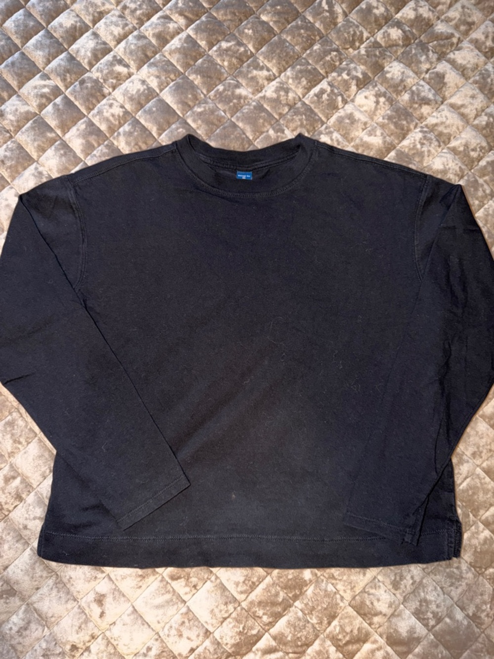 Old Navy Black Long Sleeve Crewneck Top